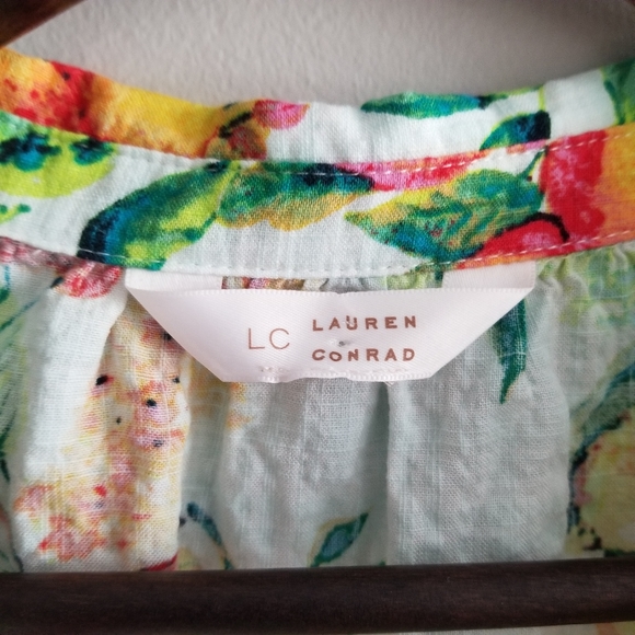 Lauren Conrad Fruit and Floral Crop Collared Tee XL - Picture 7 of 8